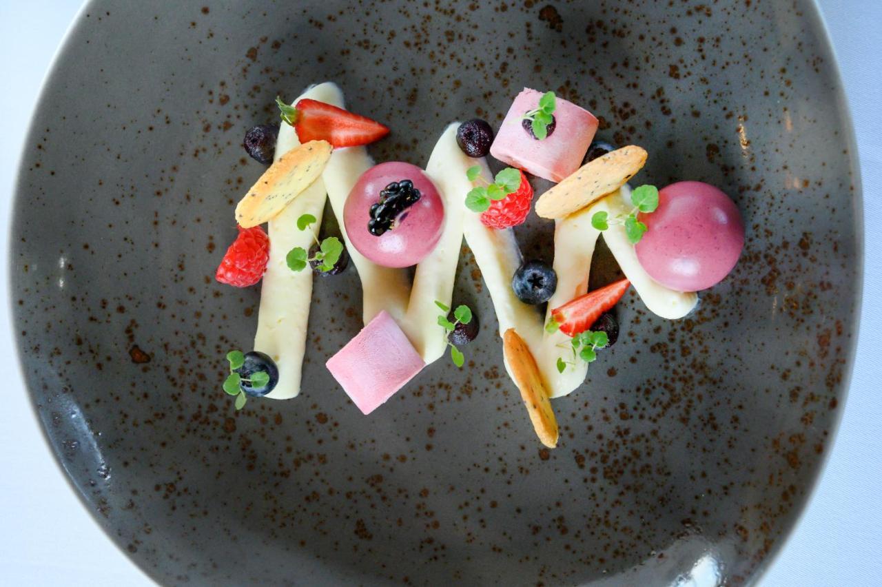 Romantik Hotel & Restaurant Sternen Kriegstetten Экстерьер фото
